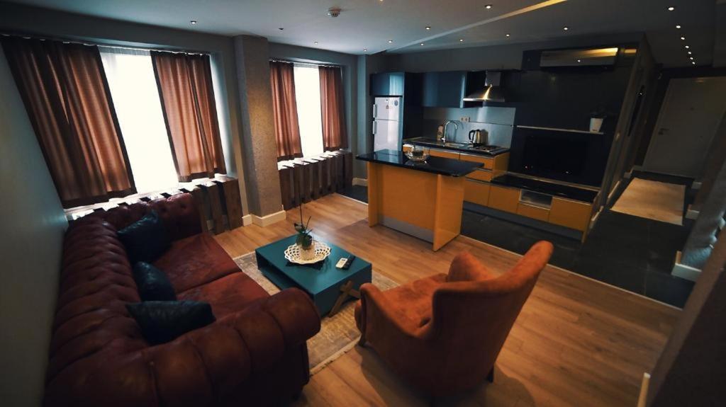 The Sisli Corner Park Inn Istanbul Bagian luar foto